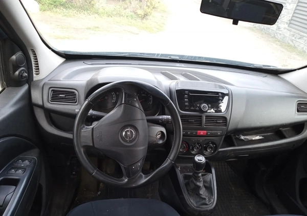 Opel Combo cena 9399 przebieg: 212000, rok produkcji 2012 z Ogrodzieniec małe 29